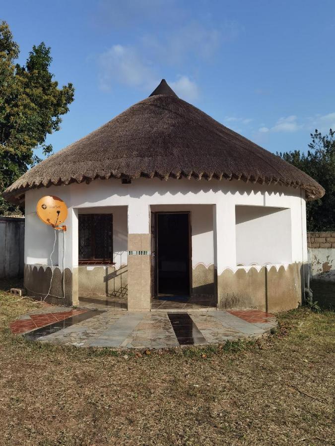 דירות Manguzi The Round House מראה חיצוני תמונה